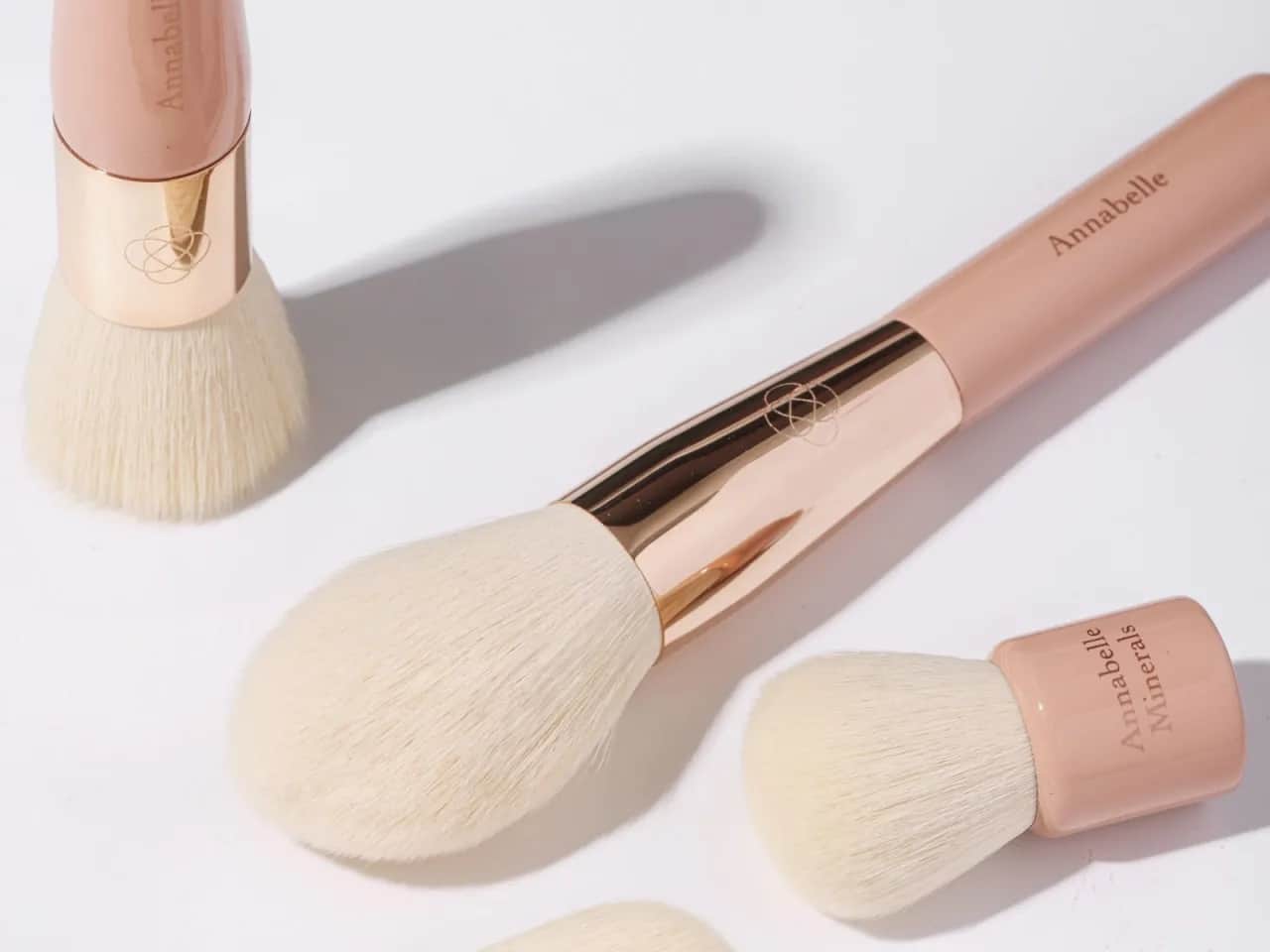 Jak zmiękczyć pędzel do makijażu: 5 skutecznych sposobów