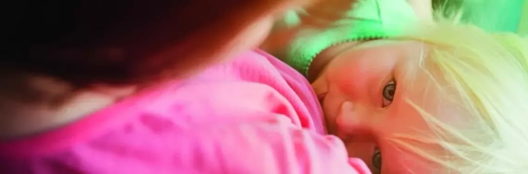 Jak długo karmić dziecko piersią? Doświadczenia mam i zalecenia ekspertów