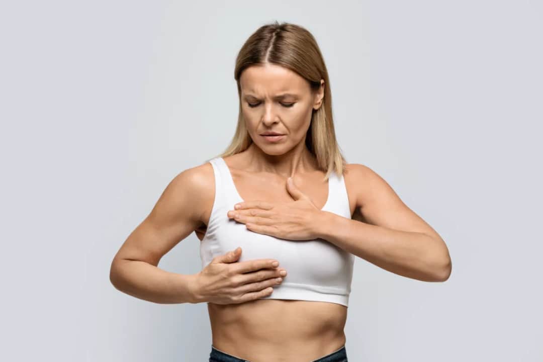 Czy powiększenie biustu boli? Poznaj prawdę o bólu po operacji